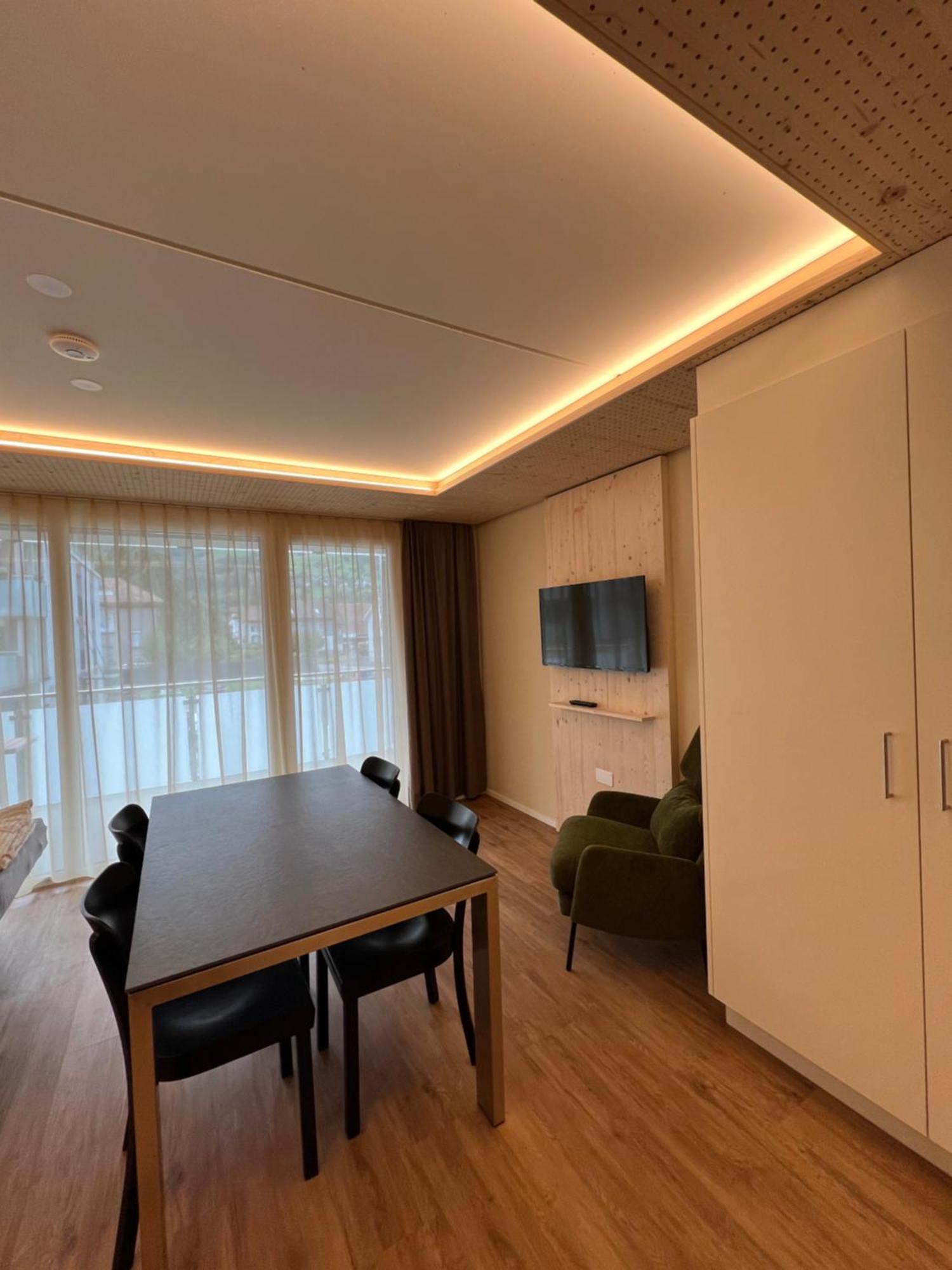Waz Wohnen Auf Zeit - Flums Appartement Buitenkant foto
